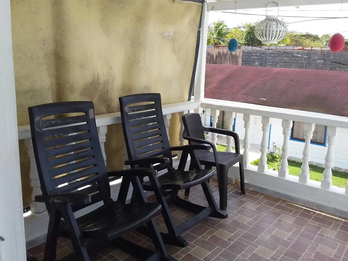 Room In Apartment - Green Sea Villa Helen Inn Located At Kilometer 4 Circunvalar San Andres  Colombia